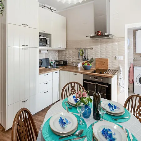 Apartment Cozy In With Kitchen Moscenice